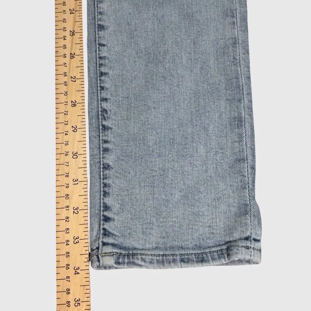 True Religion Jeans Mens 29x34 Rocco Relaxed Skinny Light Wash Blue Denim